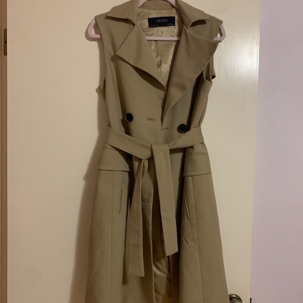 NWOT- Zara Basic Sleeveless Trench Coat